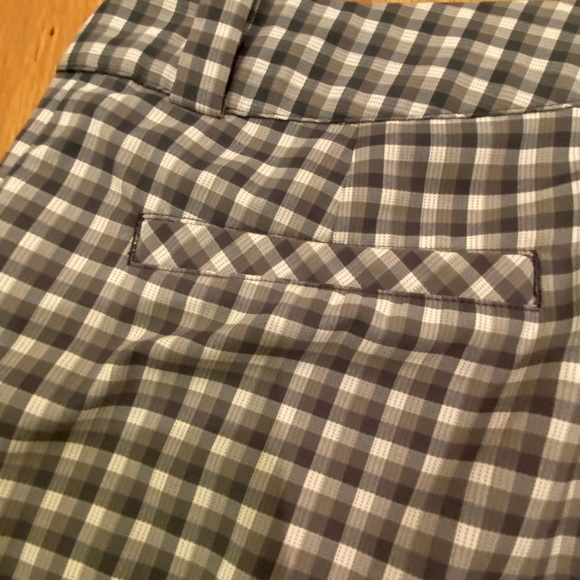 Nike Golf Dri-Fit Mens Shorts Small Check Pattern White Grey Tan. / Size Small - Picture 14 of 14